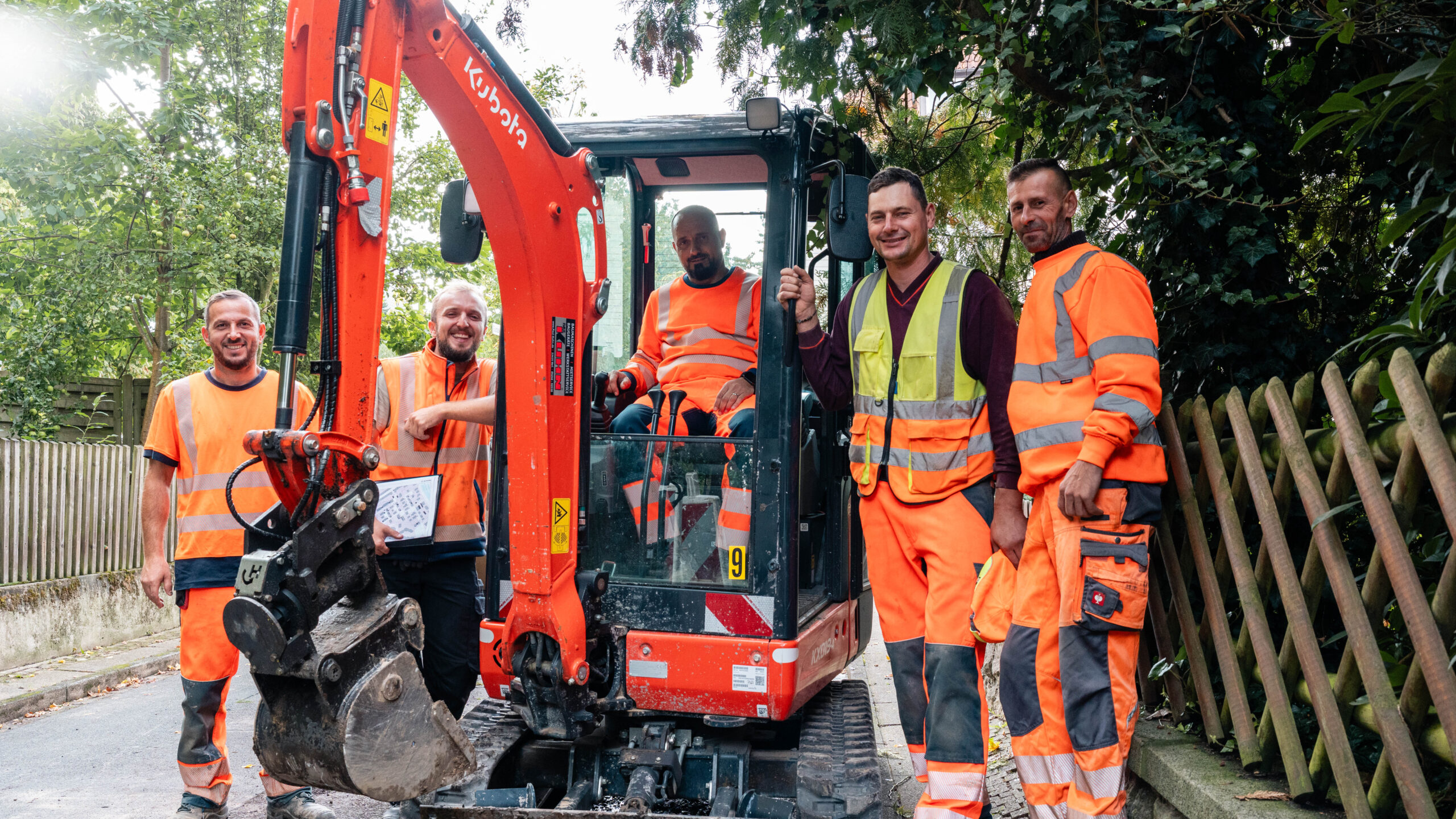 Mitarbeiter von VS Straßenbau auf der Baustelle